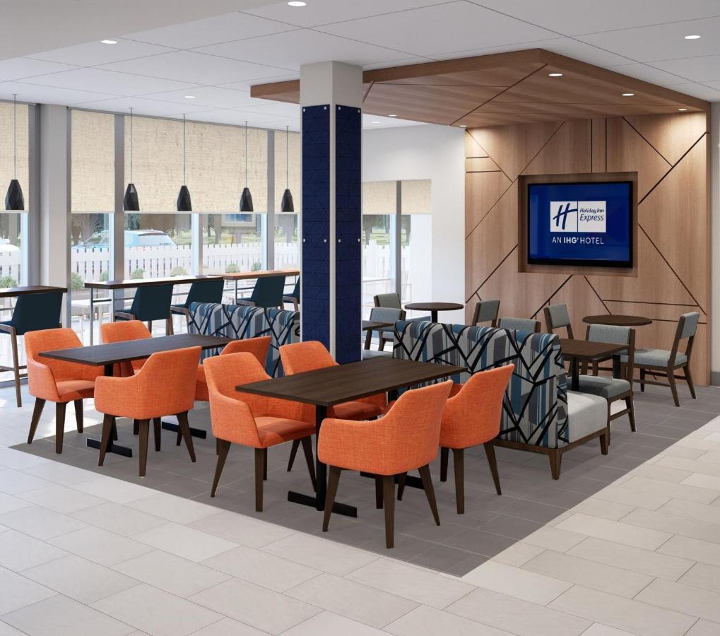 Express - Des Moines - By Ihg Hotel 3*