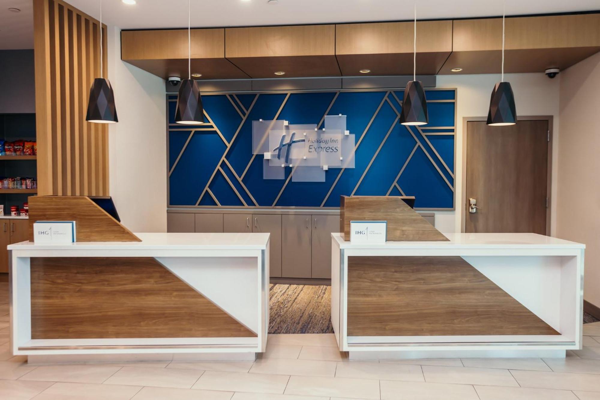 Express - Des Moines - By Ihg 3*
